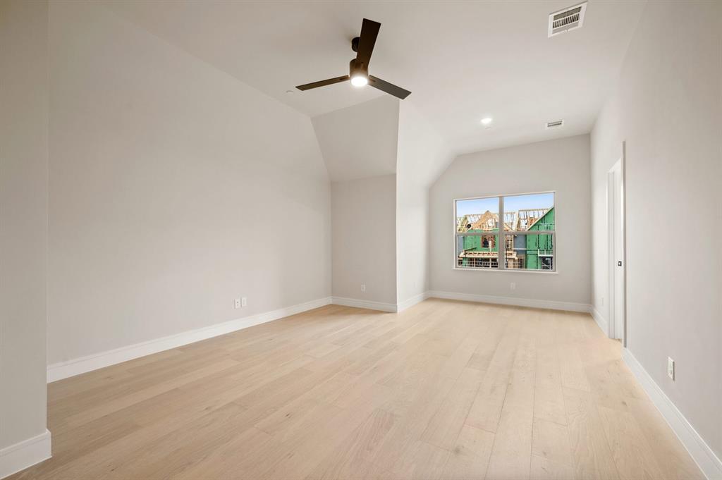 Linkside Las Colinas - Residential