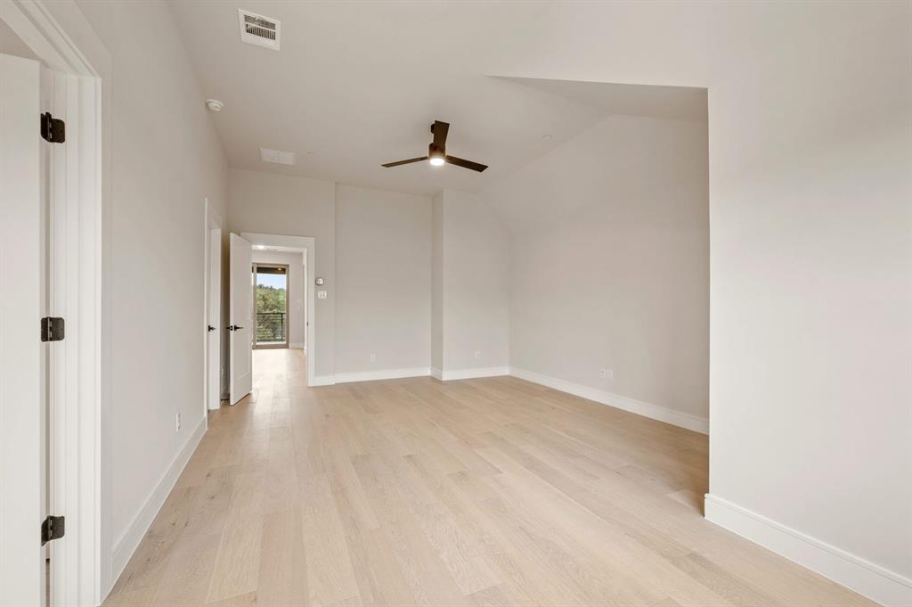 Linkside Las Colinas - Residential