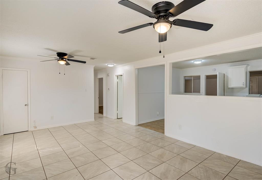 Swan Lake 04 - Residential