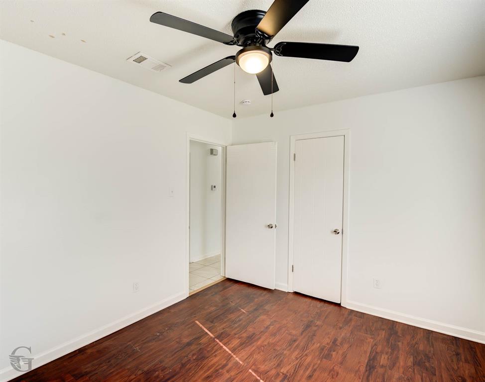 Swan Lake 04 - Residential