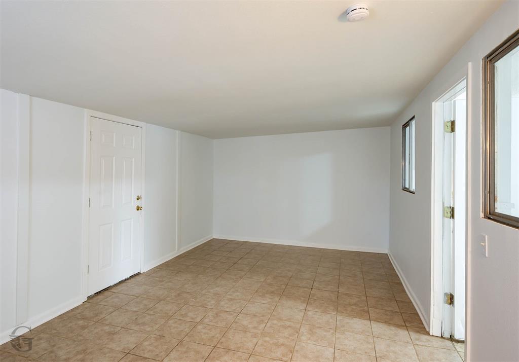 Swan Lake 04 - Residential