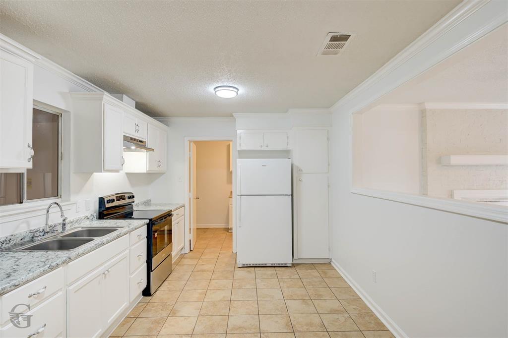 Swan Lake 04 - Residential