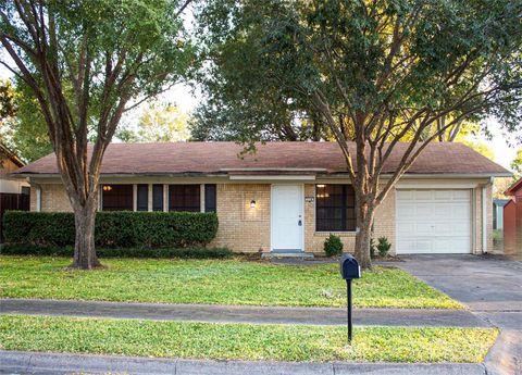 718 E Martin Lane Sherman TX 75090