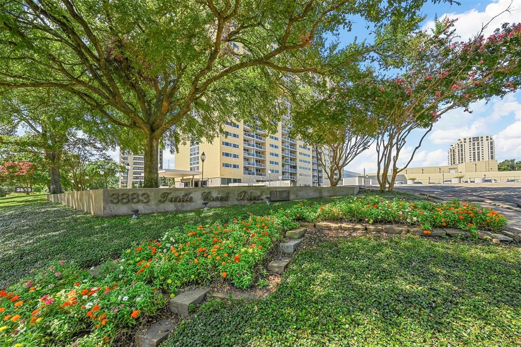 Twenty 1 Turtle Crk Condo - Residential