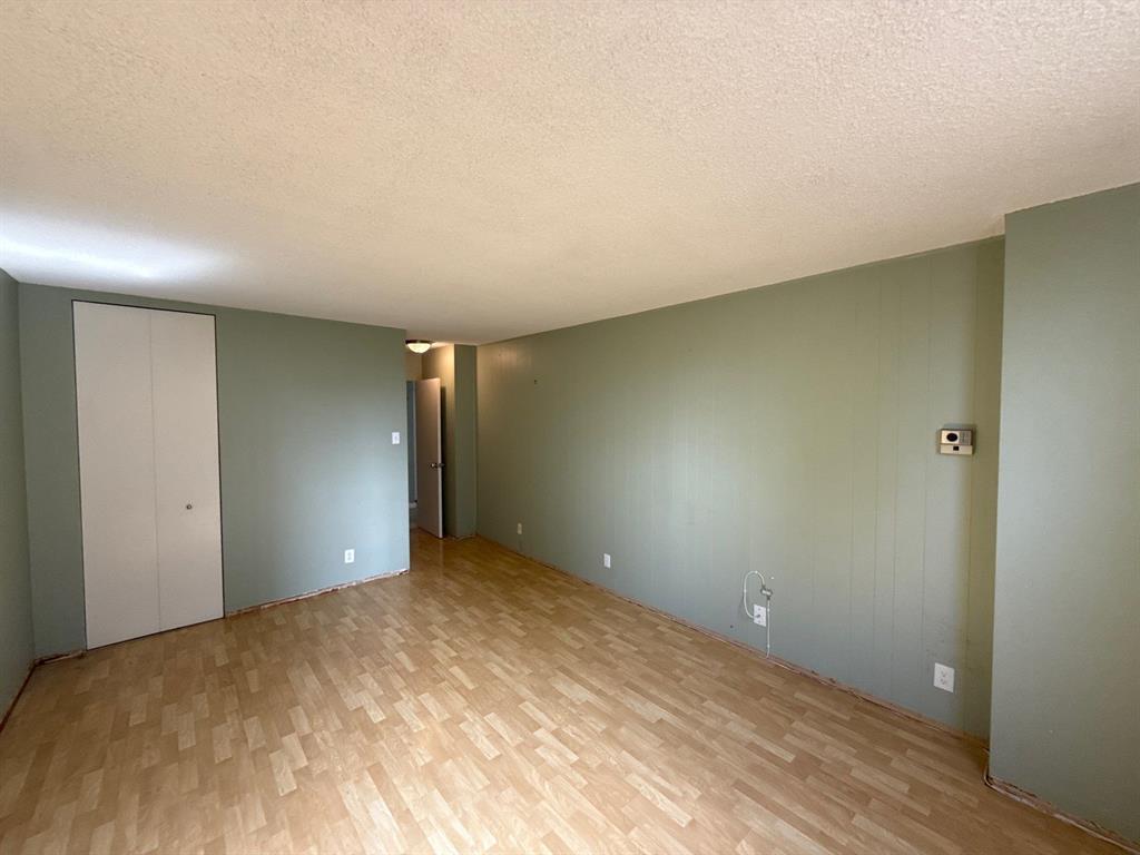 Twenty 1 Turtle Crk Condo - Residential