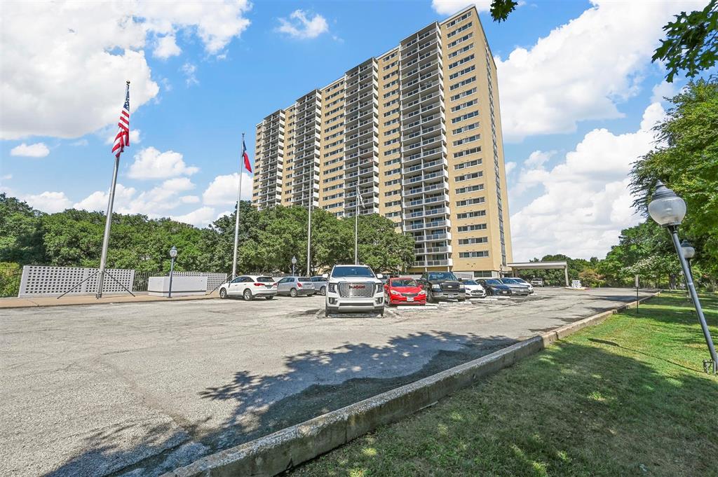 Twenty 1 Turtle Crk Condo - Residential