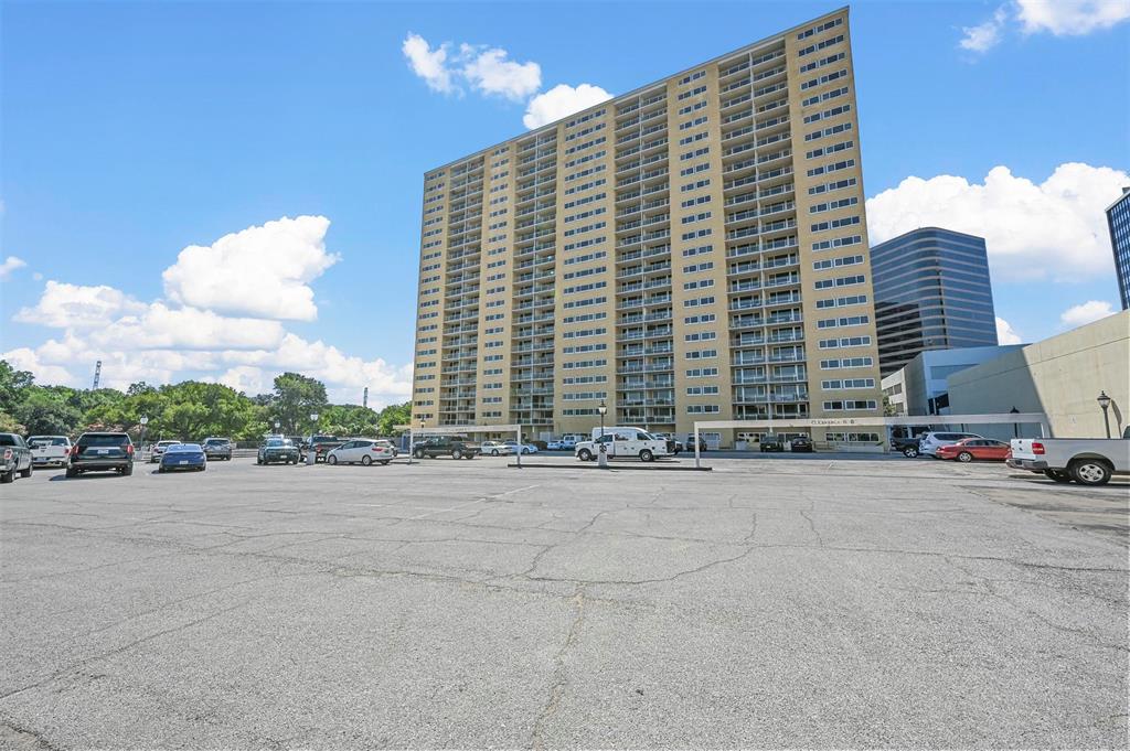 Twenty 1 Turtle Crk Condo - Residential