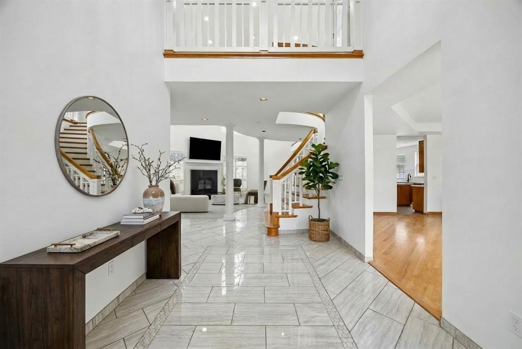 Emerald Sound At Lake Lewisvil - Residential