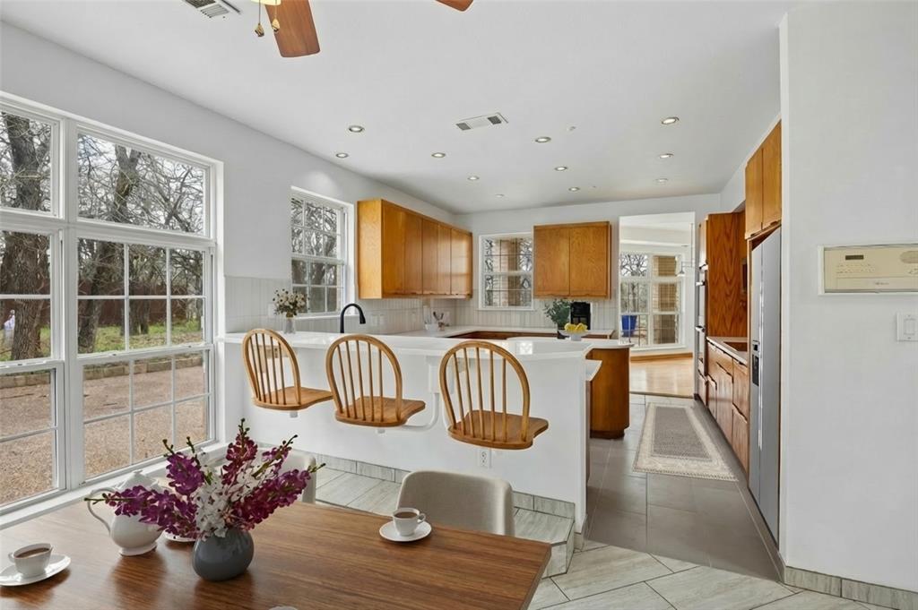 Emerald Sound At Lake Lewisvil - Residential