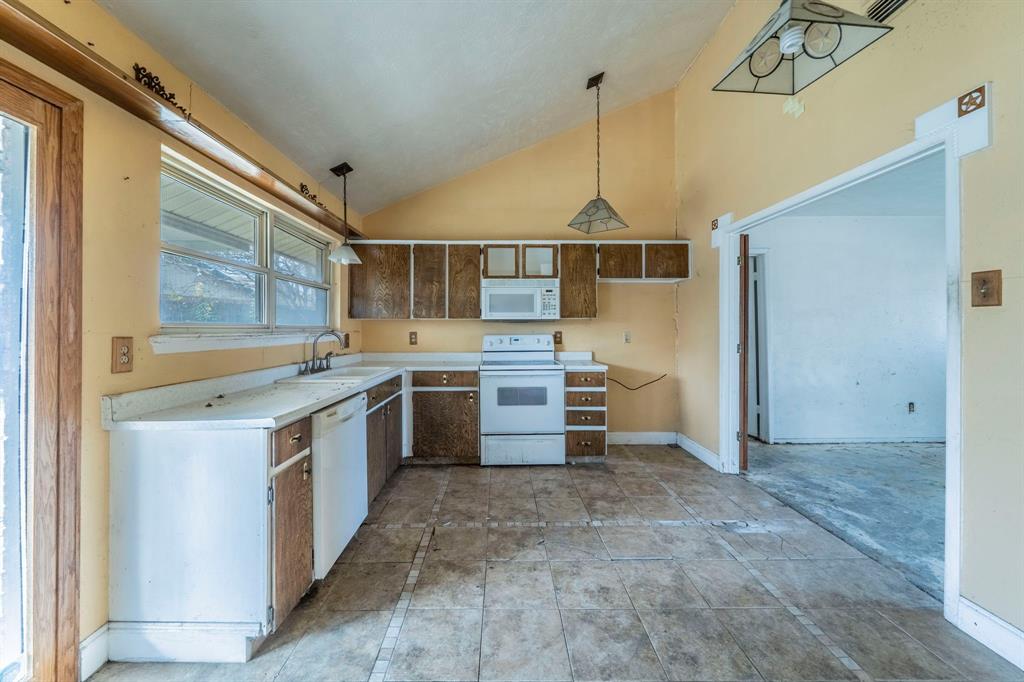 Skyline 04 - Residential