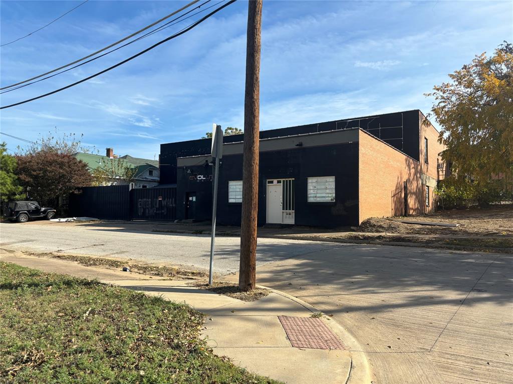 Walnut Grove - Commercial Lease