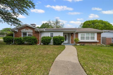 5220 Wedgway Drive Fort Worth TX 76133