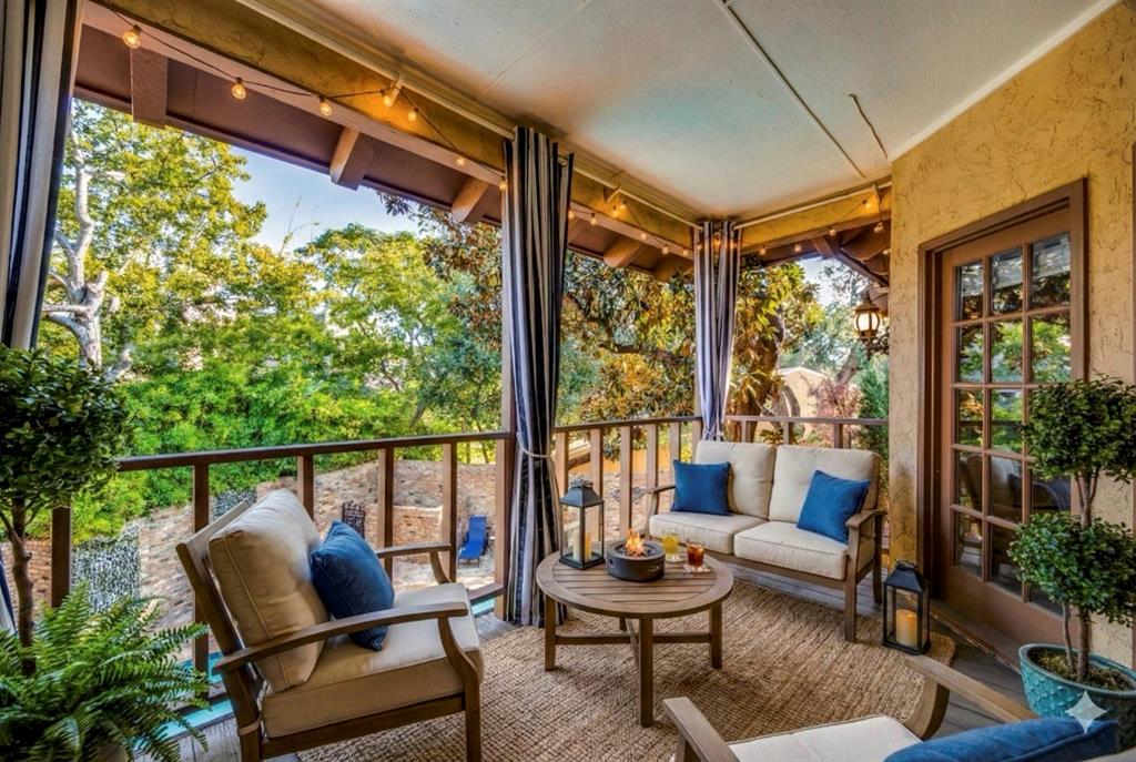 Cochran Chapel Circle Add - Residential