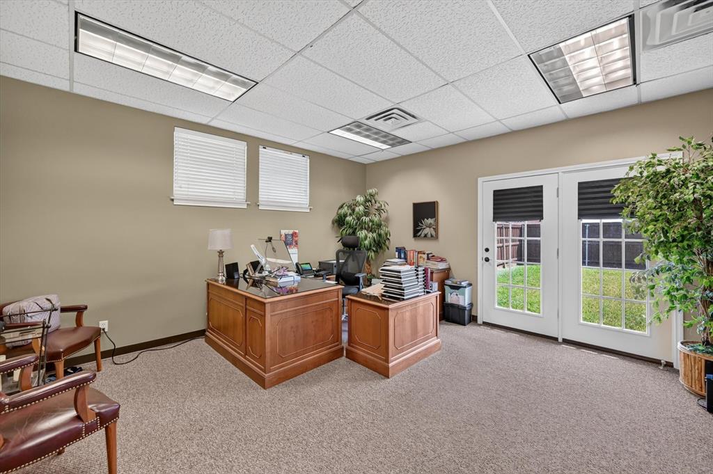5500 Woodland Park Boulevard