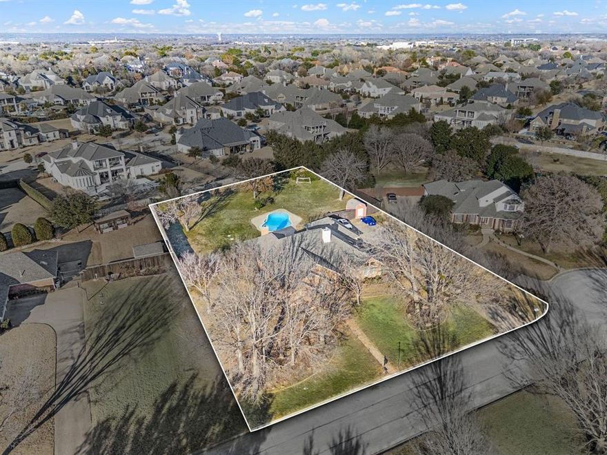 Tucked away on a quiet cul-de-sac in the very heart of Southlake, this exceptional one-acre homesite presents a truly rare opportunity—offering no HOA, a private pool, and unlimited potential to create something extraordinary. Properties of this size and flexibility are increasingly hard to find, especially in such a central and highly sought-after location. Whether your vision includes expanding the existing home, designing a true estate-style retreat, or crafting an expansive outdoor oasis with entertaining spaces, gardens, or additional amenities, this property provides the freedom and space to bring it all to life.
Surrounded by established homes and mature trees, the setting offers a sense of privacy and tranquility that feels worlds away from the bustle—yet you are just minutes from Southlake Town Square, where premier shopping, dining, and everyday conveniences are right at your fingertips. Enjoy the ability to live quietly and privately while remaining seamlessly connected to the very best Southlake has to offer.
Zoned to top-rated Southlake Carroll ISD schools, this homesite is ideal for those who value both lifestyle and long-term investment. It is the rare combination of land, location, and freedom space to dream, flexibility to create, and a prime Southlake address—all coming together in one exceptional offering.