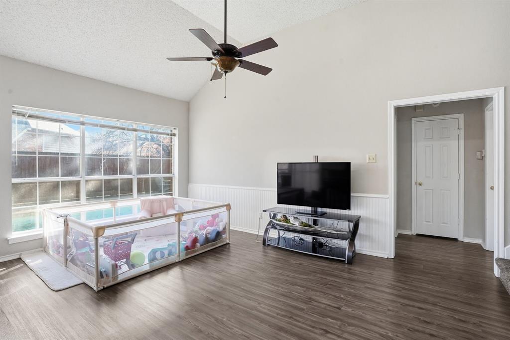 3944 Cedar Ridge Drive