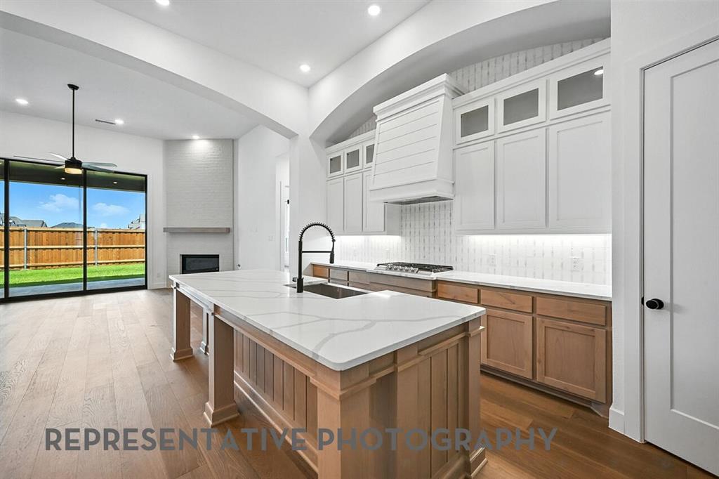 833 Bridle Path Parkway