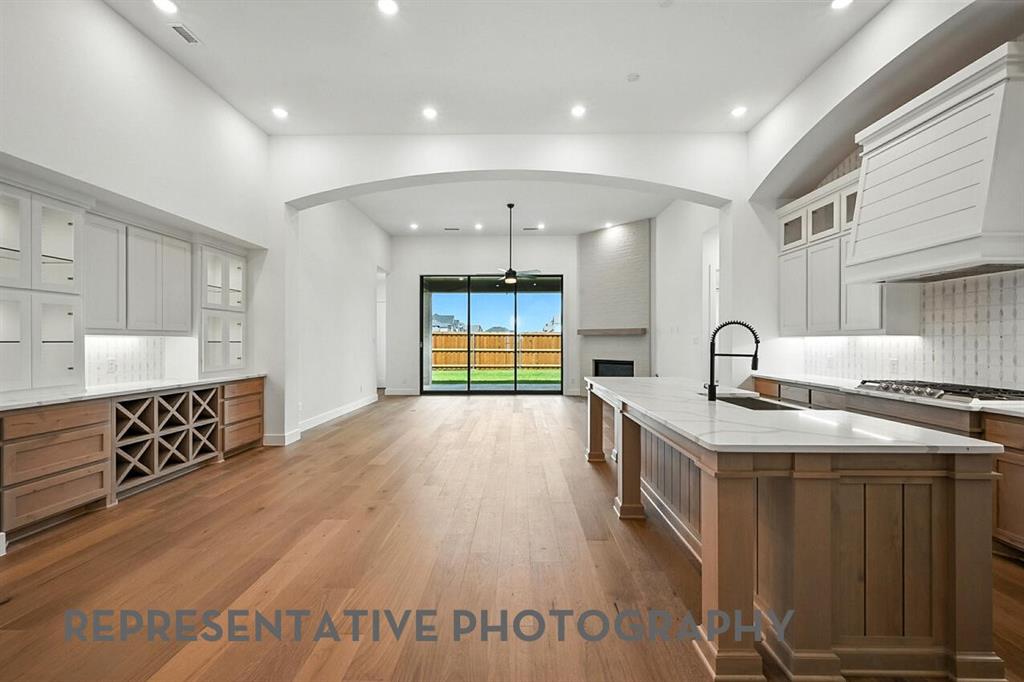 833 Bridle Path Parkway
