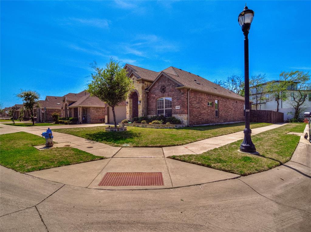 4300 Lakeview Drive