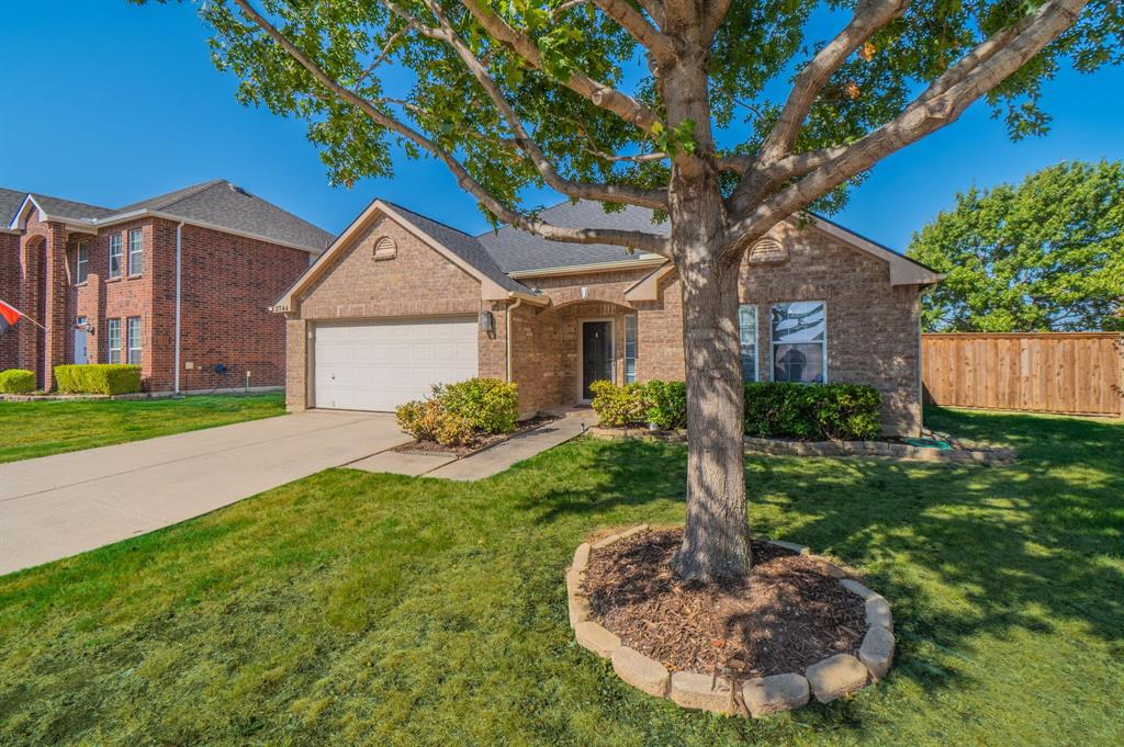 2744 Winterberry Lane