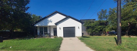 Photo of 3308 Sayle Street, Greenville, TX 75401 (MLS # 21414574)