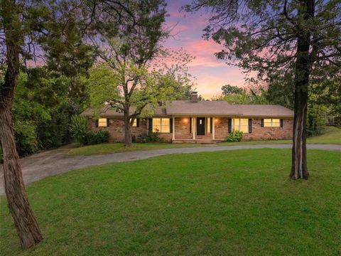 325 Fairway Road Woodway TX 76712