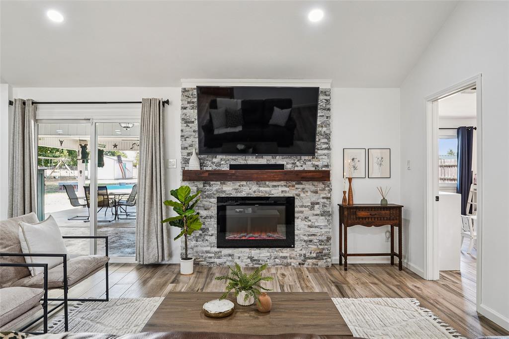 1710 Vineyard Road