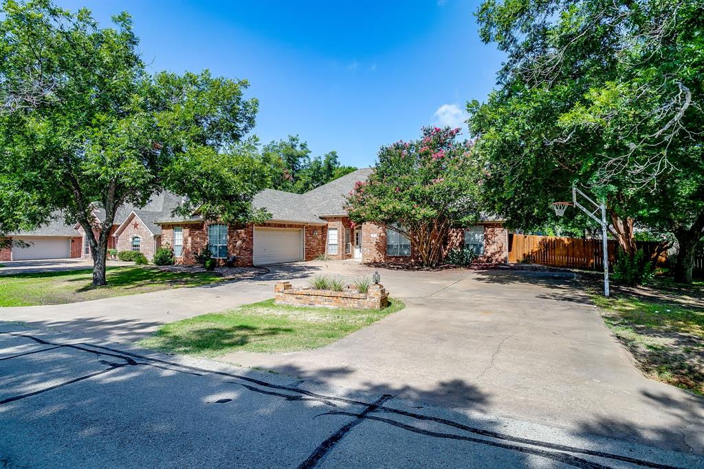 9406 S Longwood Drive