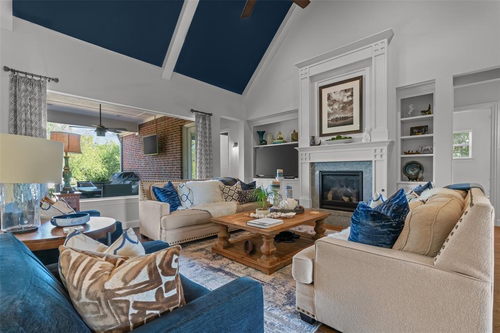 Bella Flora - Residential