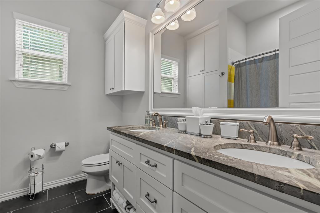 Bella Flora - Residential