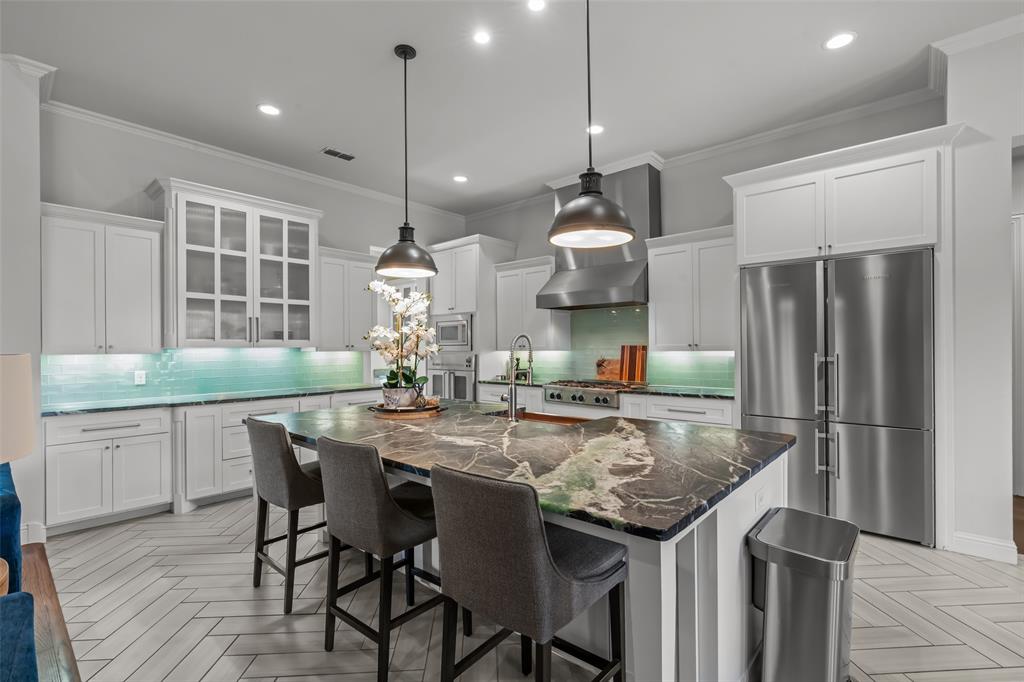 Bella Flora - Residential