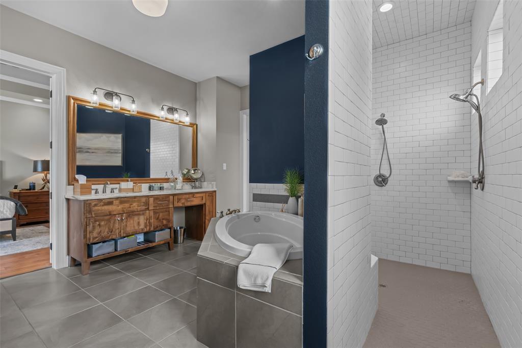 Bella Flora - Residential