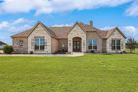 A home in Waxahachie