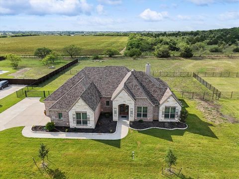 A home in Waxahachie