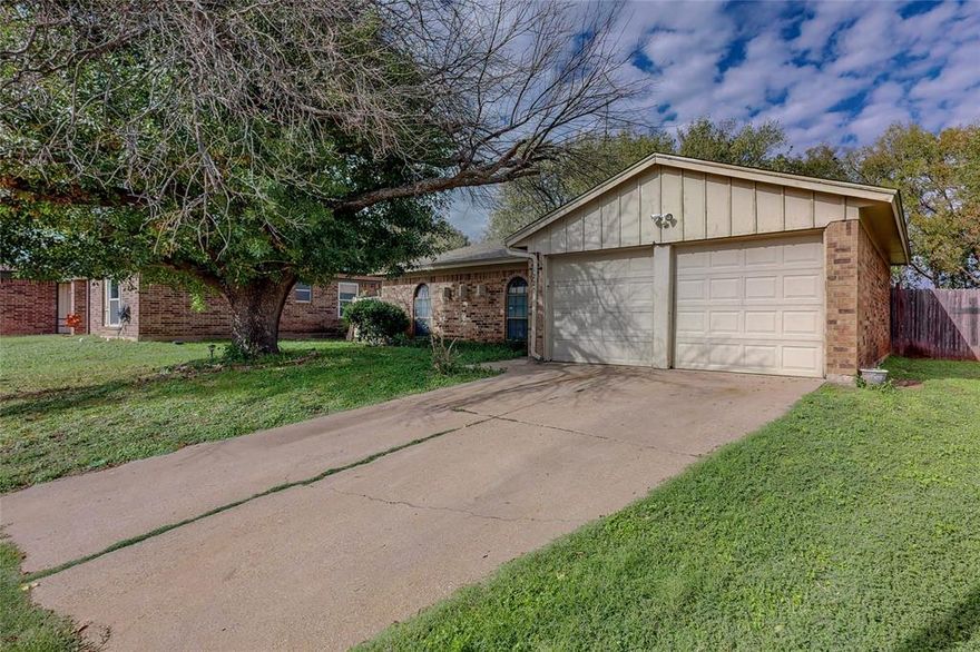 This 3 bedroom home situated on a cul-de-sac, presents an exceptional investment opportunity for a savvy homebuyer. While this home does require TLC, it allows you to personalize and add value to the house. The home has functional living spaces and with a touch of creativity, you can easily transform.