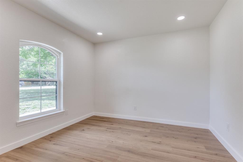 6504 Hilltop Trail