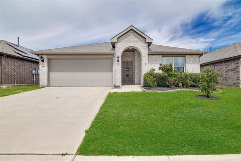 Photo of 1109 Nighthawk Trail, Alvarado, TX 76009 (MLS # 21232466)