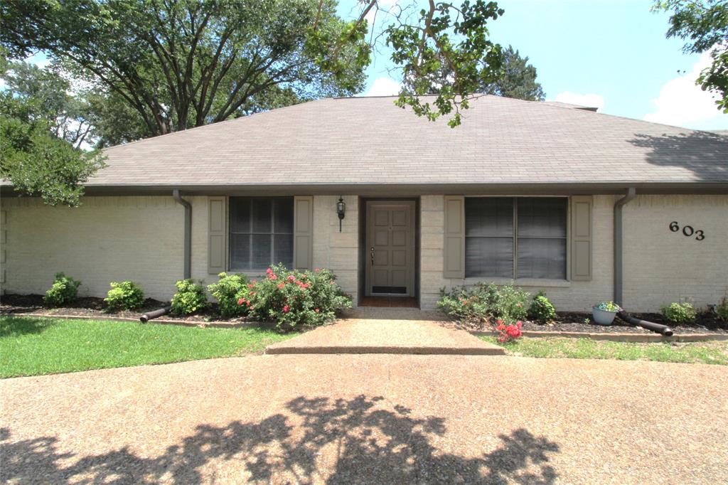 603 Redbud Circle
