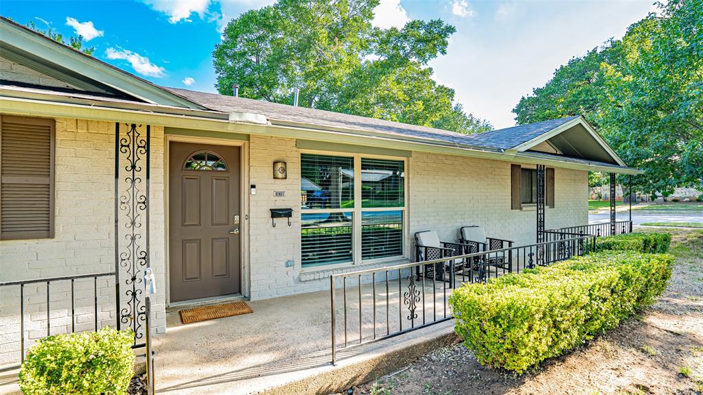 1031 Oak Hurst Drive