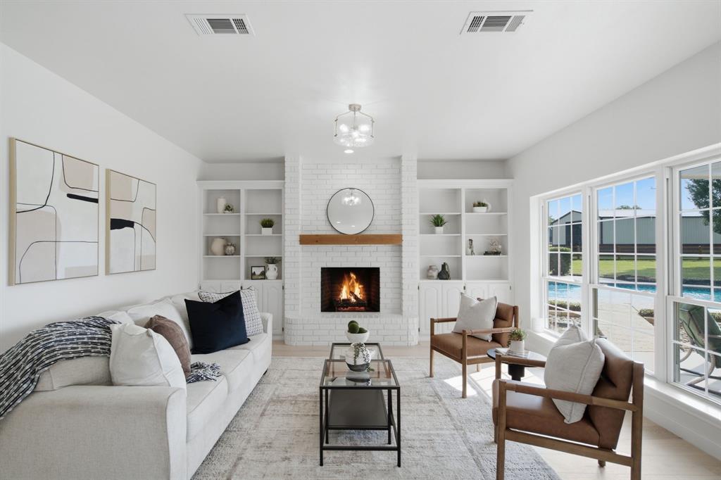 1301 Rolling Acres Drive