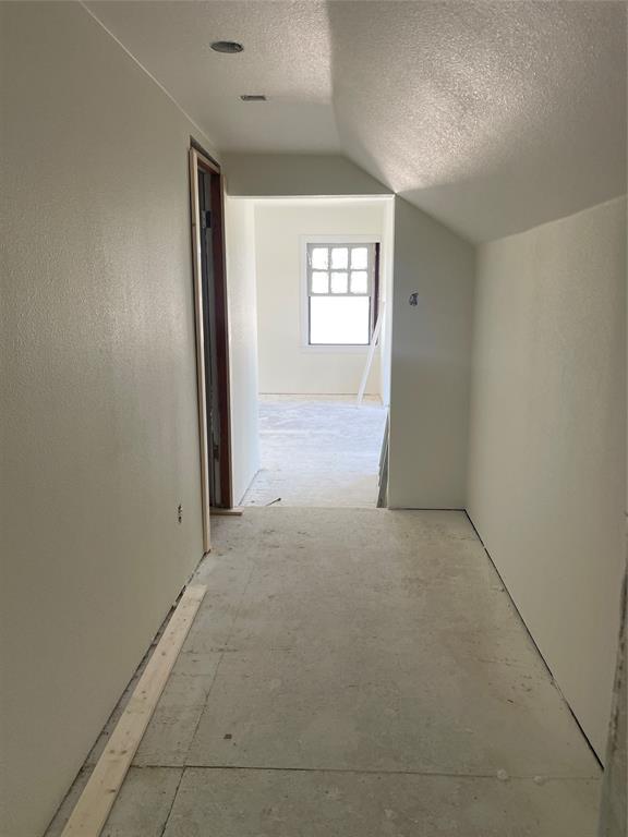 833 W Live Oak Street