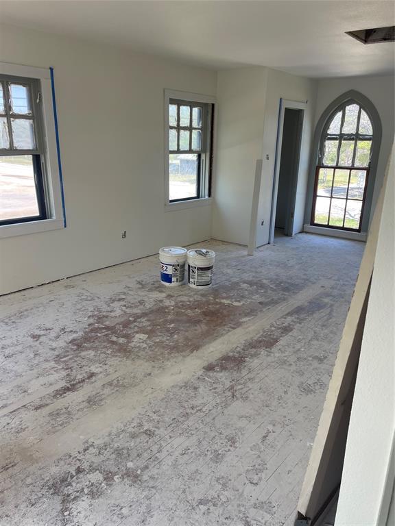 833 W Live Oak Street
