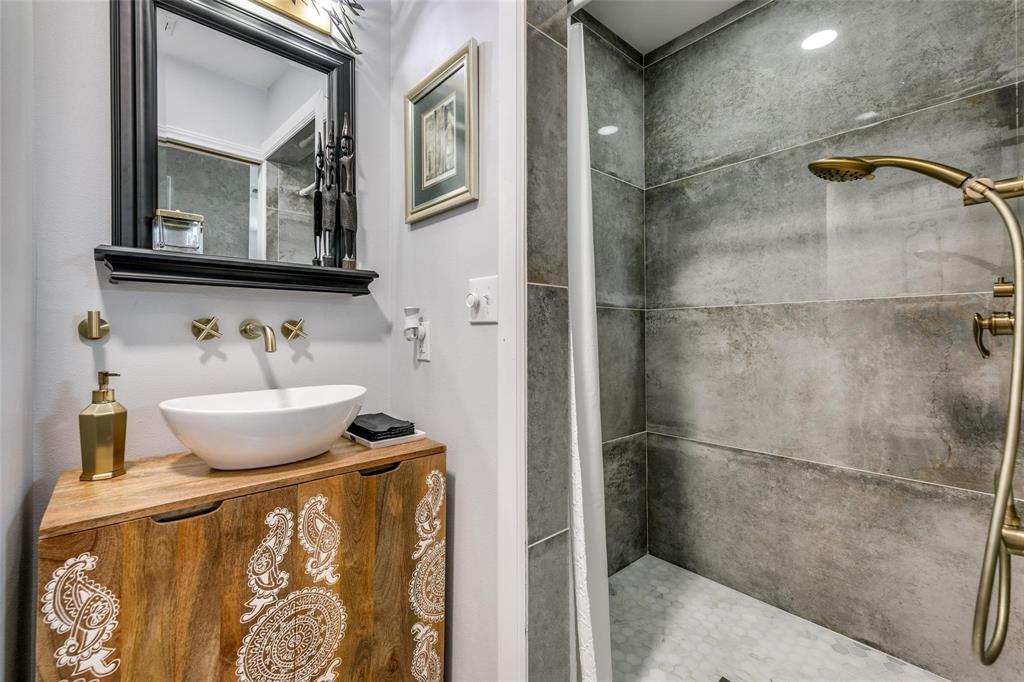 Forney Rev - Residential Lease