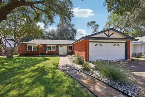 2604 Hollywood Drive Arlington TX 76013