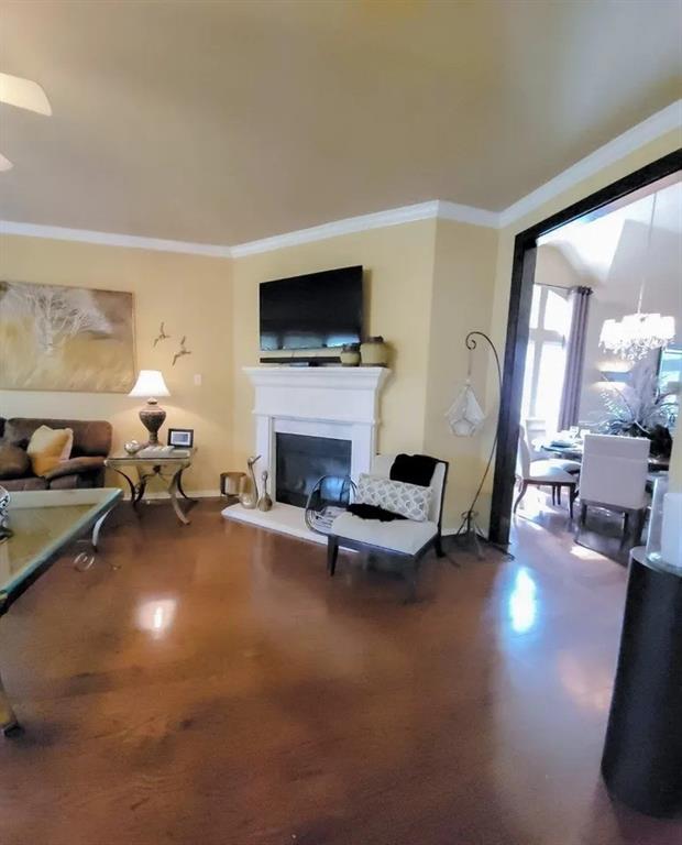 1391 Riverside oaks Drive