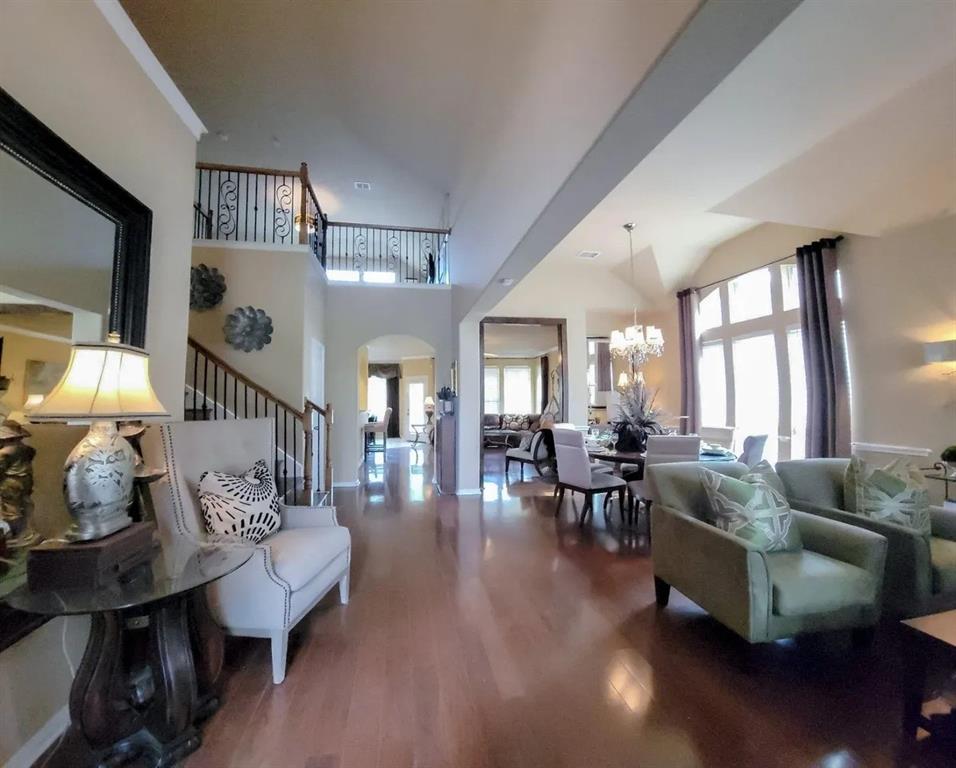 1391 Riverside oaks Drive