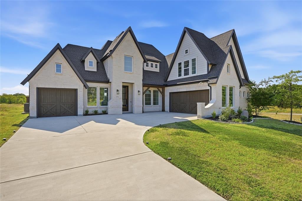 2722 Stonecrest Drive