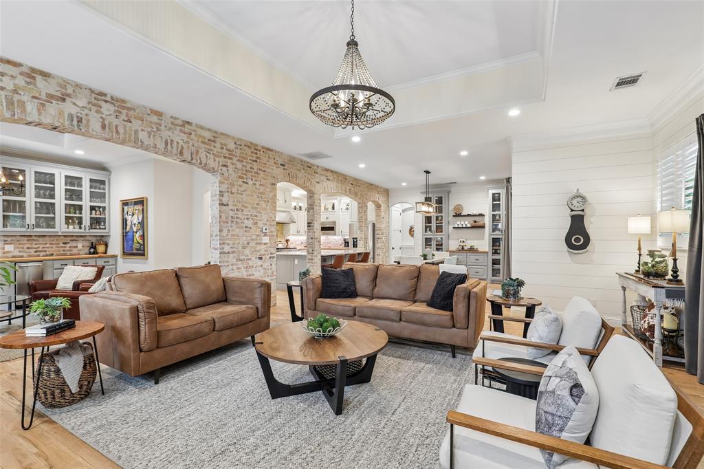1020 Ivy Lane