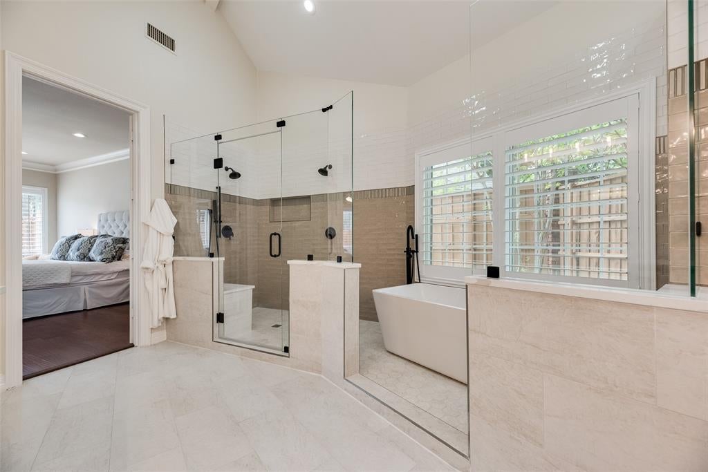 4612 Saxon Drive