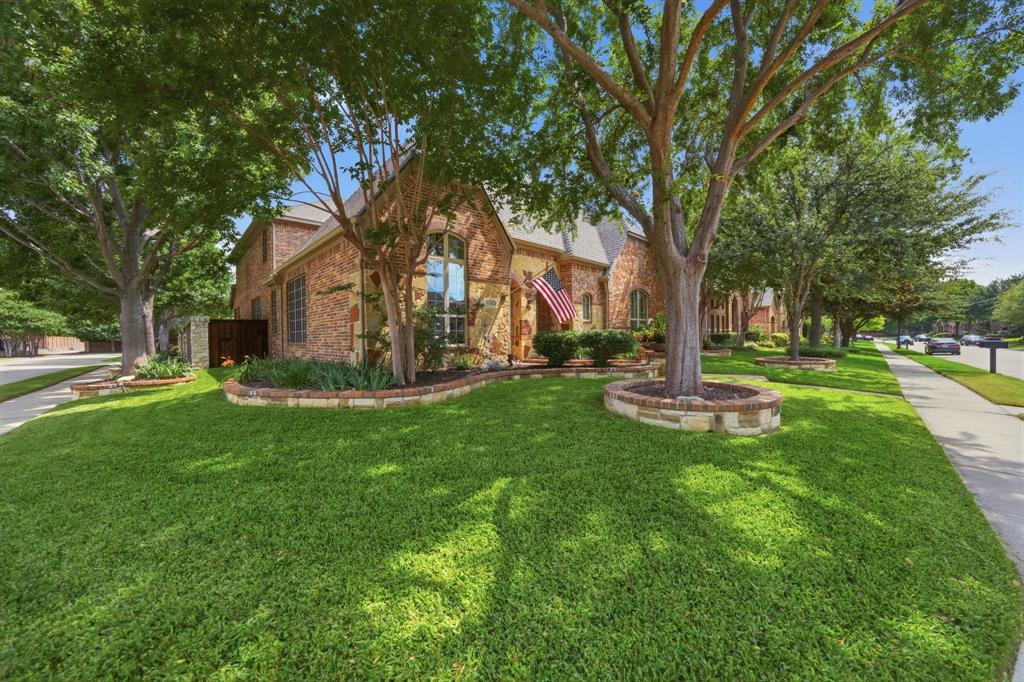 936 Birdsong Drive